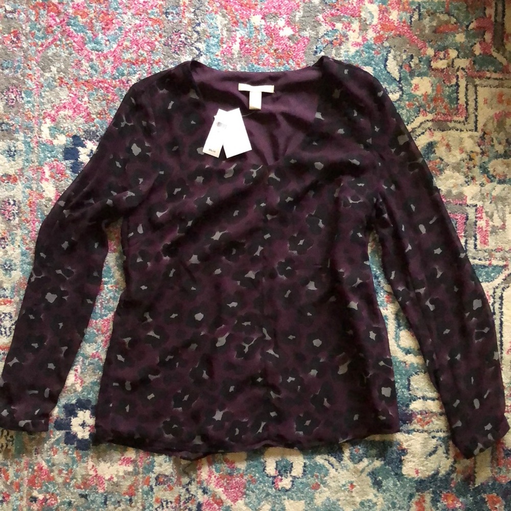 NEW Banana Republic Factory purple and gray leopard print top / blouse sz M